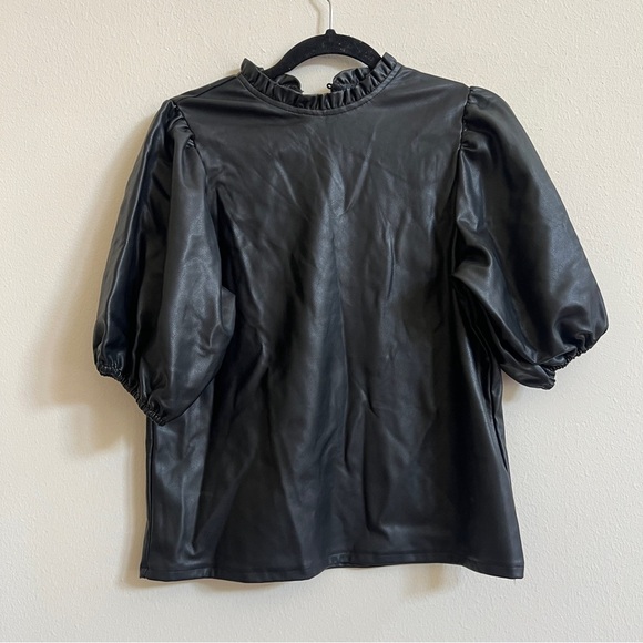 Vici THML Faux Leather Puff Sleeve Black Top size small - Picture 3 of 3